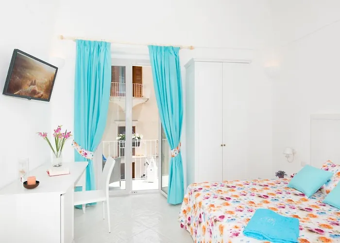 Casa Lucienne Позитано